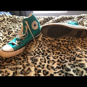 Converse high top